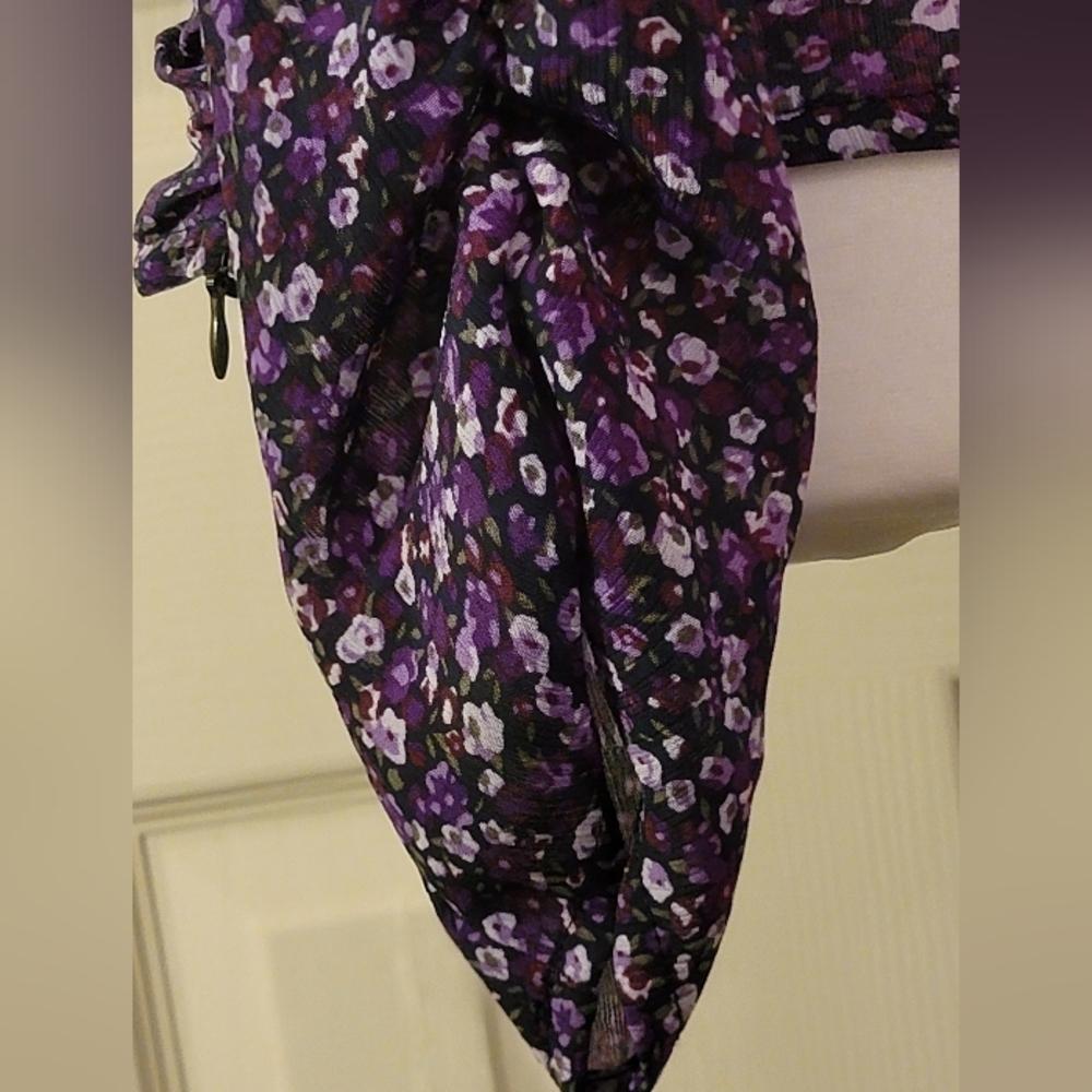 Lush Blouse - Picture 7 of 14